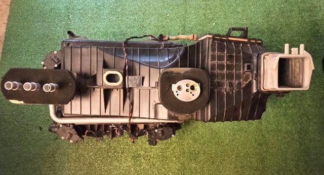 Радиатор отопителя салона 64119383679 BMW