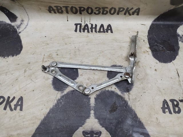 Петля багажника 6452030240 TOYOTA