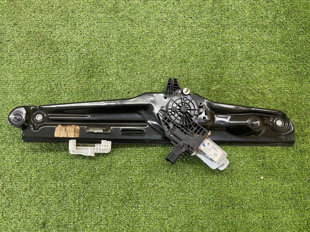 Стеклоподъемник задней левой двери 67627258535 BMW