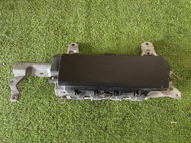 Подушка Айрбег водителя защиты коленей 7390030020C0 TOYOTA