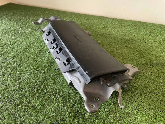TOYOTA 7390030020C0 Подушка безопасности (AIRBAG) водительская, защиты коленей в наличии Николаев