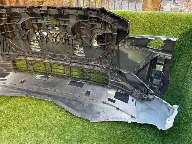 VAG 89A807725A Центральная часть переднего бампера в наличии Каменское