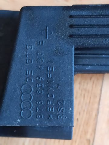VAG 8T8839480E в наличии Тернополь