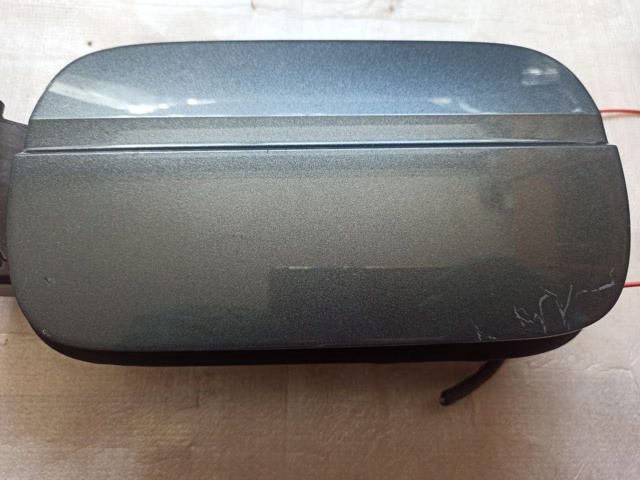 Заливная горловина бензобака 8W0809906 VAG