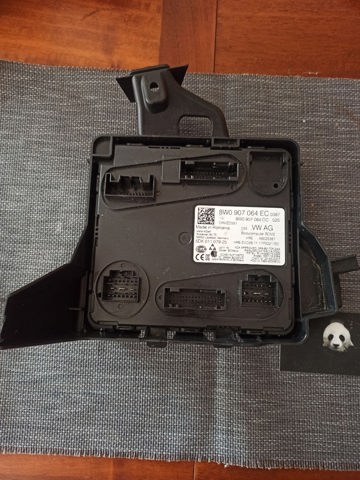 VAG 8W0907064EC в наличии Черновцы