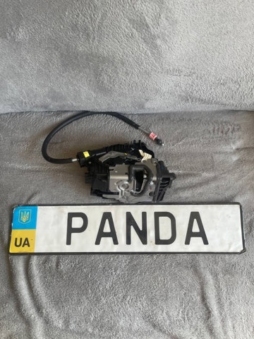 Дверной замок передний правый A0997200802 MERCEDES