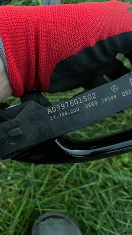A0997601502 Держатель наружной ручки двери передней левой купить Кривой Рог