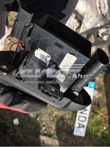 Решетка воздуховода правая A20383012547206 MERCEDES