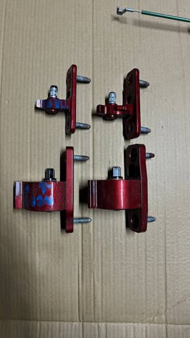 A2057300537 MERCEDES Петля двери задней левой купить в Одесса
