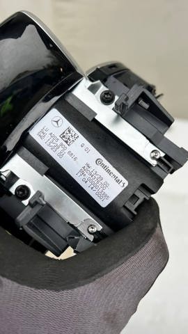 Блок кнопок центральной консоли A2059009014 MERCEDES