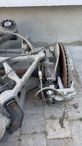 JAGUAR C2P12736 Цапфа (поворотный кулак) задний левый в наличии Одесса