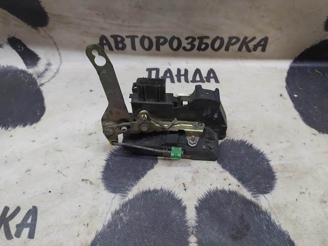 Замок задней двери, левой XR832242 JAGUAR