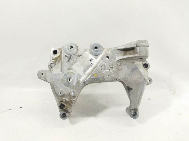Кронштейн подушки (опоры) двигателя, правой 112314BA0B NISSAN