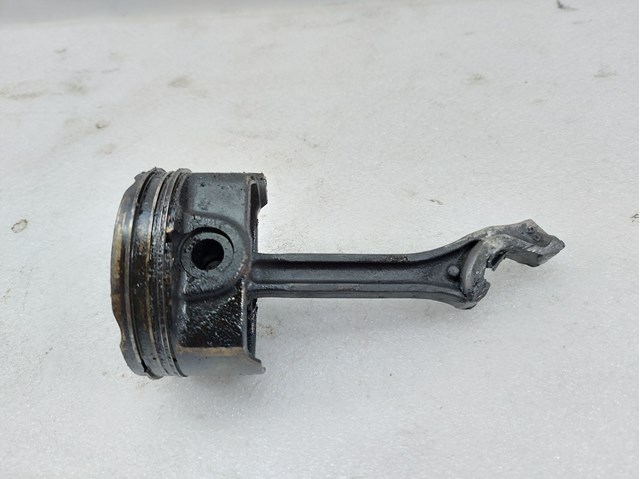 HYUNDAI 235102B010 Шатун поршня двигателя в наличии Ровно
