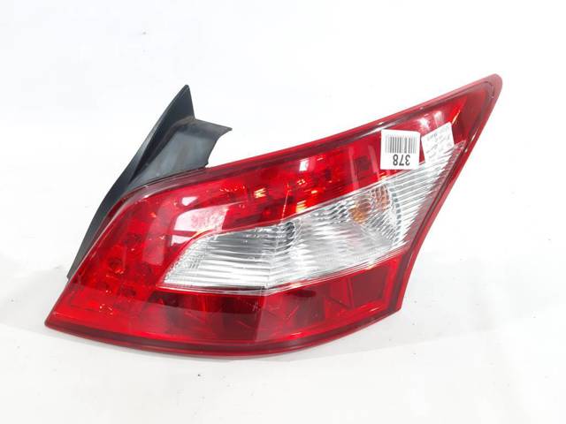 Фонарь задний правый 265509N00B NISSAN
