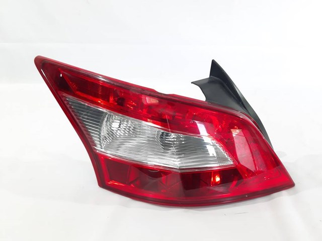 Фонарь задний левый 265559N00B NISSAN