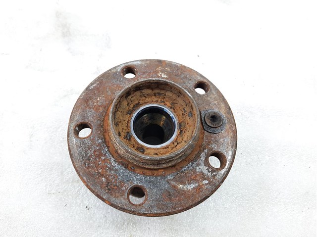 Ступица переднего колеса 31206867260 BMW