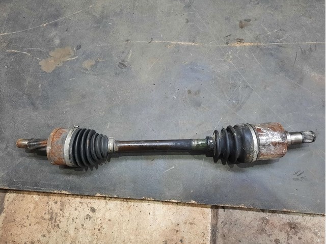 Полуось передняя, правая 4578600AB CHRYSLER