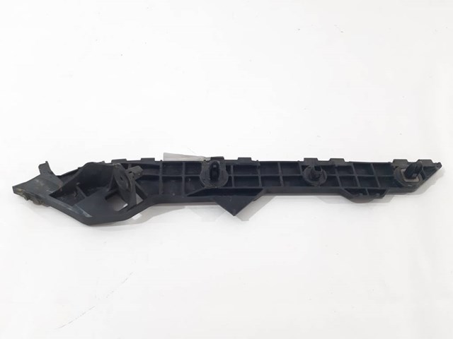 Крепление бамера правое 5215502110 TOYOTA