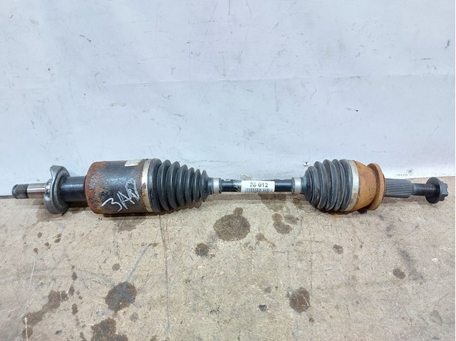 Полуось задняя, правая 68248718AD CHRYSLER