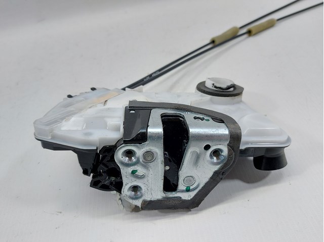 Внутренний дверной замок 6903002380 TOYOTA