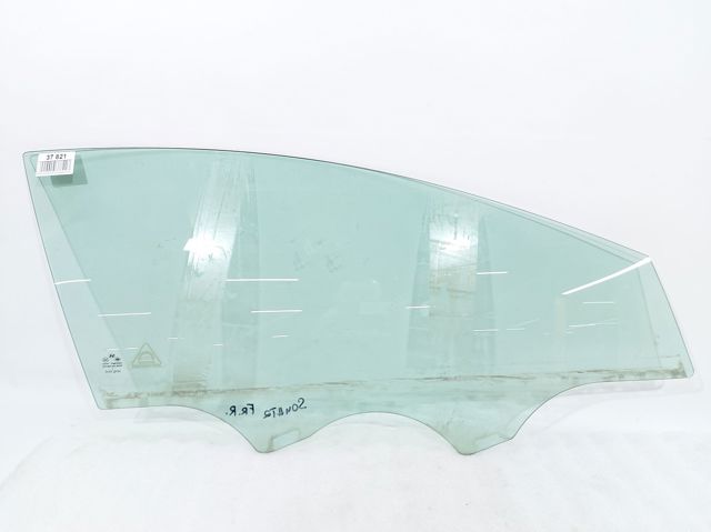 Стекло двери передней правой 824213S010 HYUNDAI