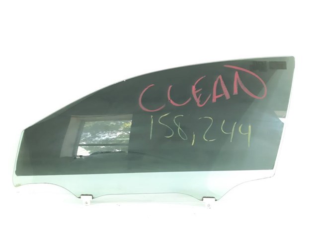 Стекла и уплотнители стекла ветрового правого/левого 8450257L00 SUZUKI