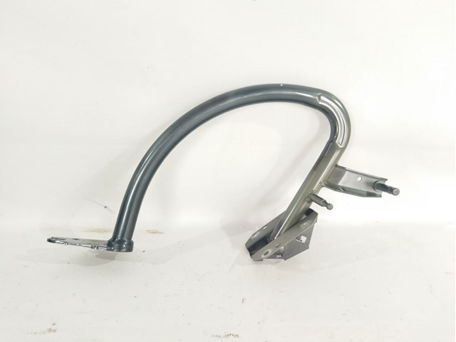 Крепление крышки багажника 8K5827301AC VAG