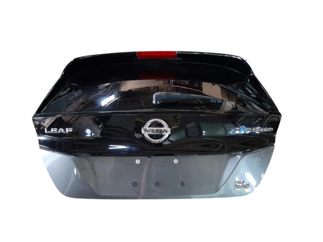 Дверь 5 901005SA0B NISSAN