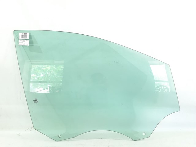 Стекло пассажирской двери CJ5Z7821410A FORD