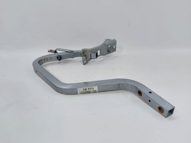 Петля крышки багажника GHK152710E MAZDA