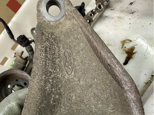Подушка КПП 8V517M125AC FORD