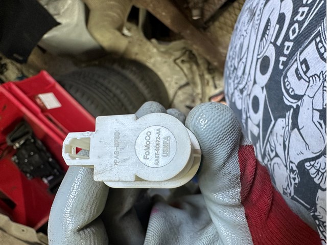 Лягушка тормоза AA6T9C872AA FORD