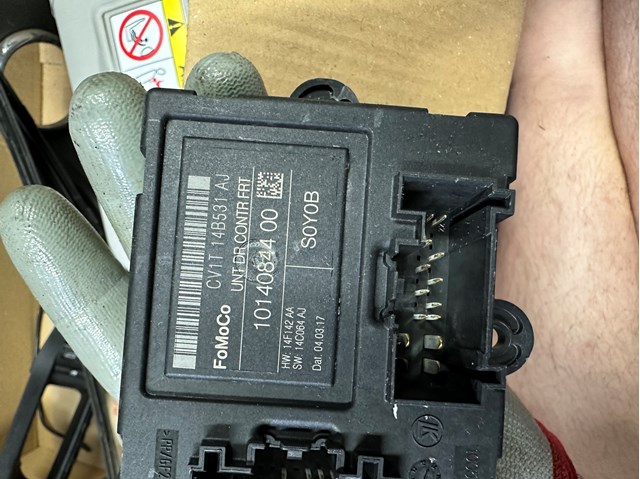 Блок комфорта передней двери CV1T14B531AJ FORD