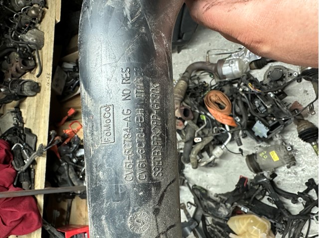 Патрубок воздушный CV616C784BH FORD