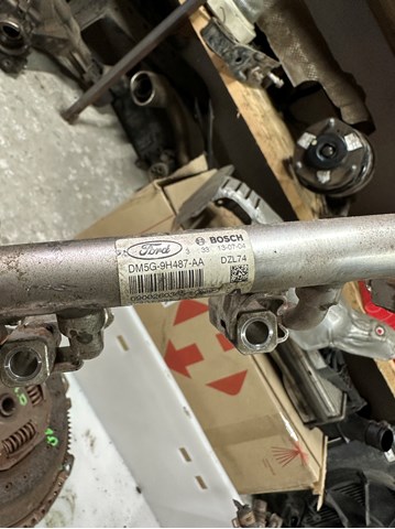 Распределитель топлива (рампа) DM5G9H487AA FORD