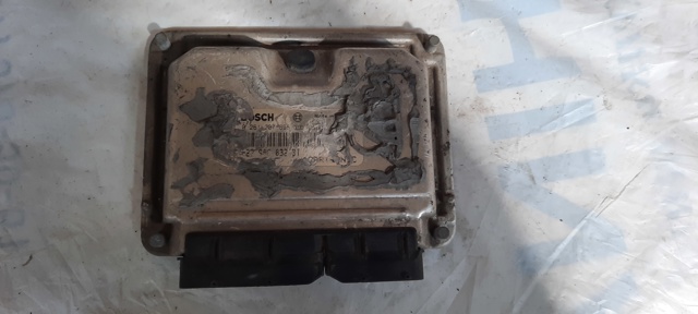 Компьютер двигателя 0261207696 BOSCH