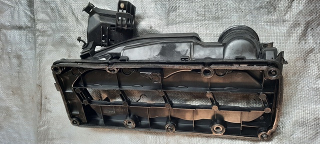 03L103469A Крышка клапанная купить Ровно