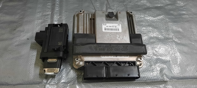 VAG 03L906022NP Блок управления двигателем в наличии Тернополь