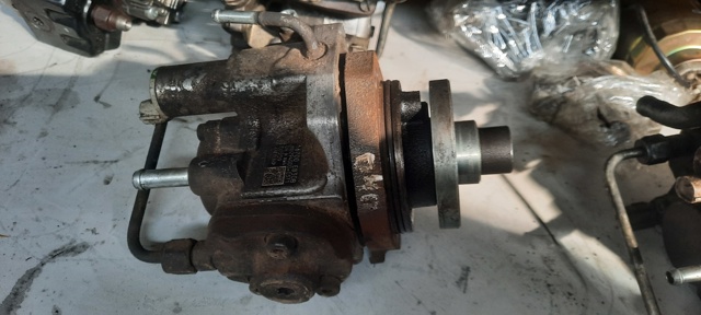 Насос топливный высокого давления (ТНВД) 16700EB30B NISSAN