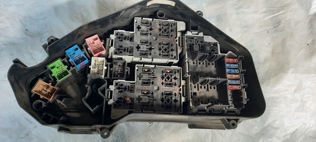 Монжатный блок реле 7L0937503D PORSCHE