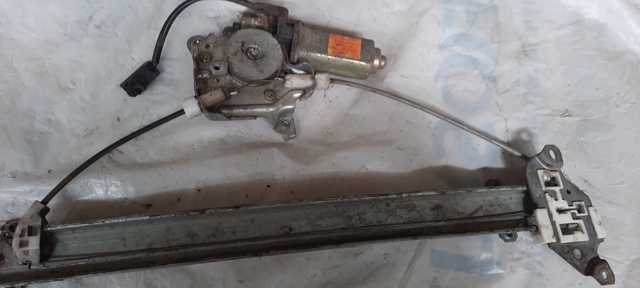 Моторчик стеклоподъемника двери задней, левой 827312S721 NISSAN