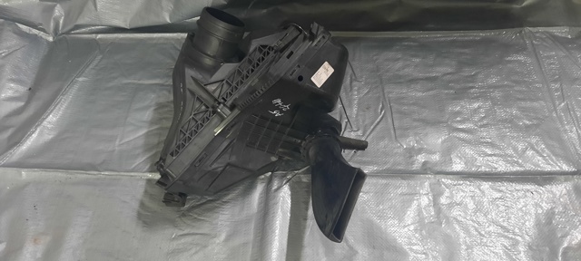 Корпус воздушного фильтра 8K0133837BF VAG