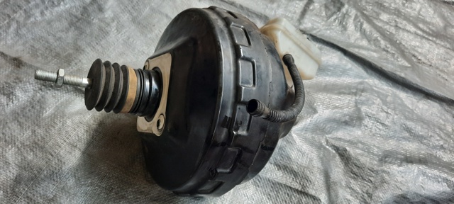 Усилитель тормоза вакуумный 8K0612103M VAG