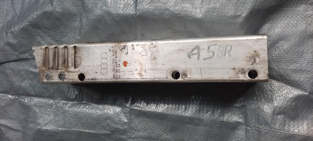 Кронштейн усилителя заднего бампера 8K0807332A VAG