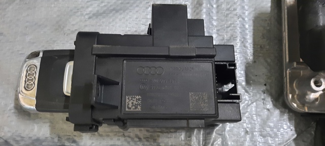 Замок зажигания 8K0909131D VAG