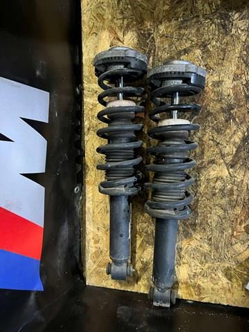 Цилиндр подвески BMW X3
