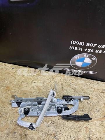 Левая шторка безопасности 72122991177 BMW