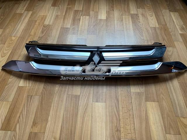 MITSUBISHI 7450A992 Решетка радиатора в наличии Кривой Рог