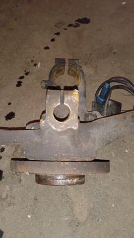 PEUGEOT 364752 Цапфа передняя правая в наличии Запорожье